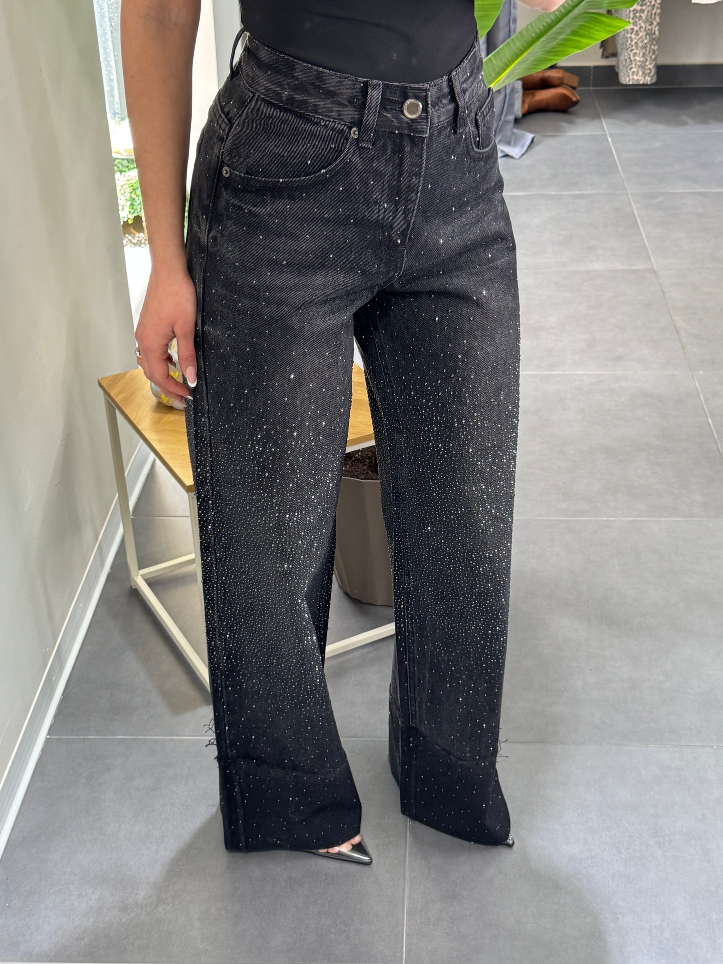 Jeans piegone strass