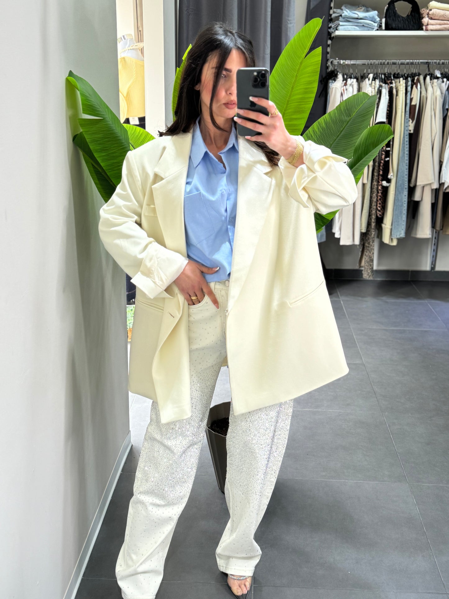 Blazer Avery