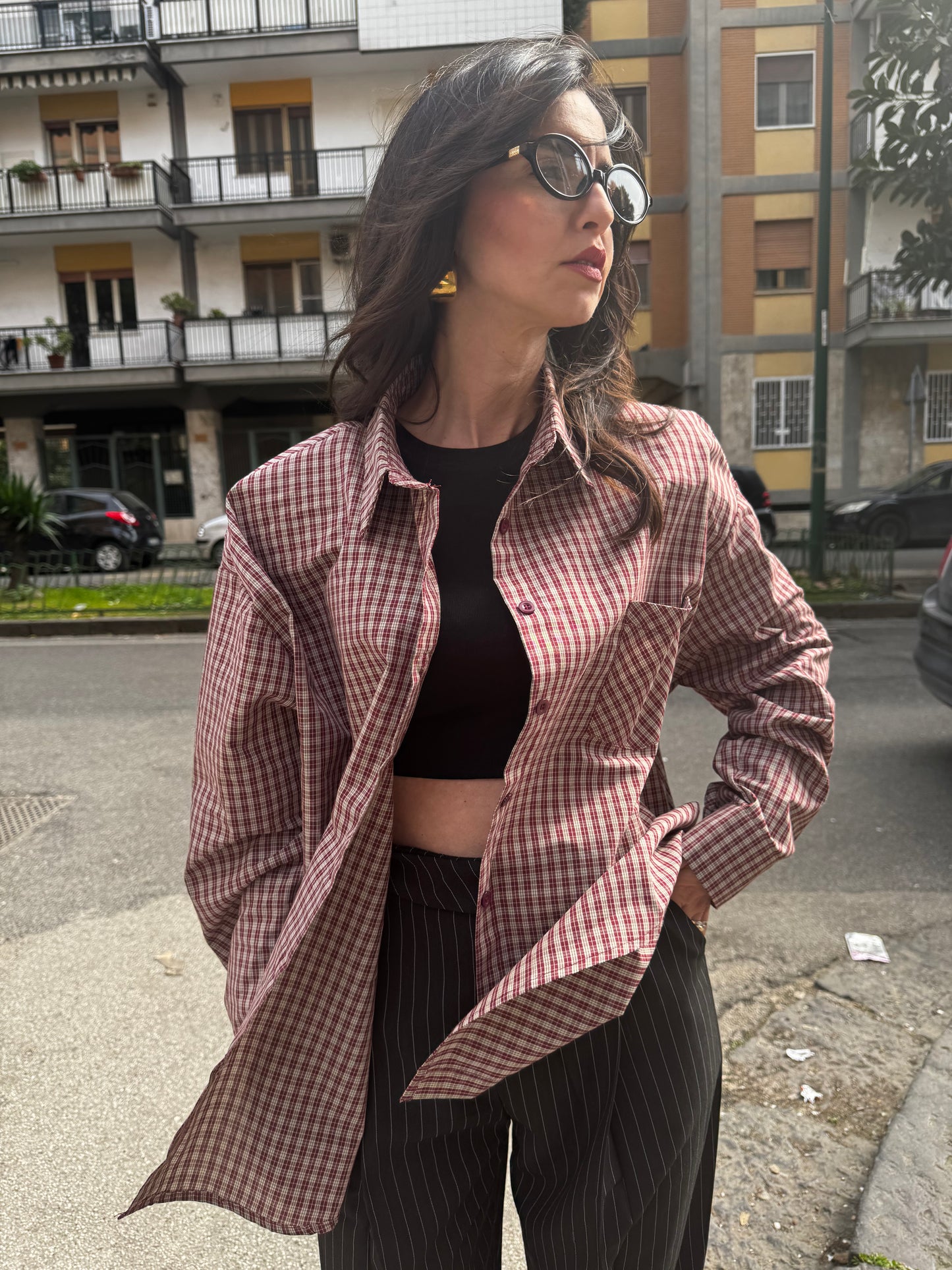 Camicia over bordeaux