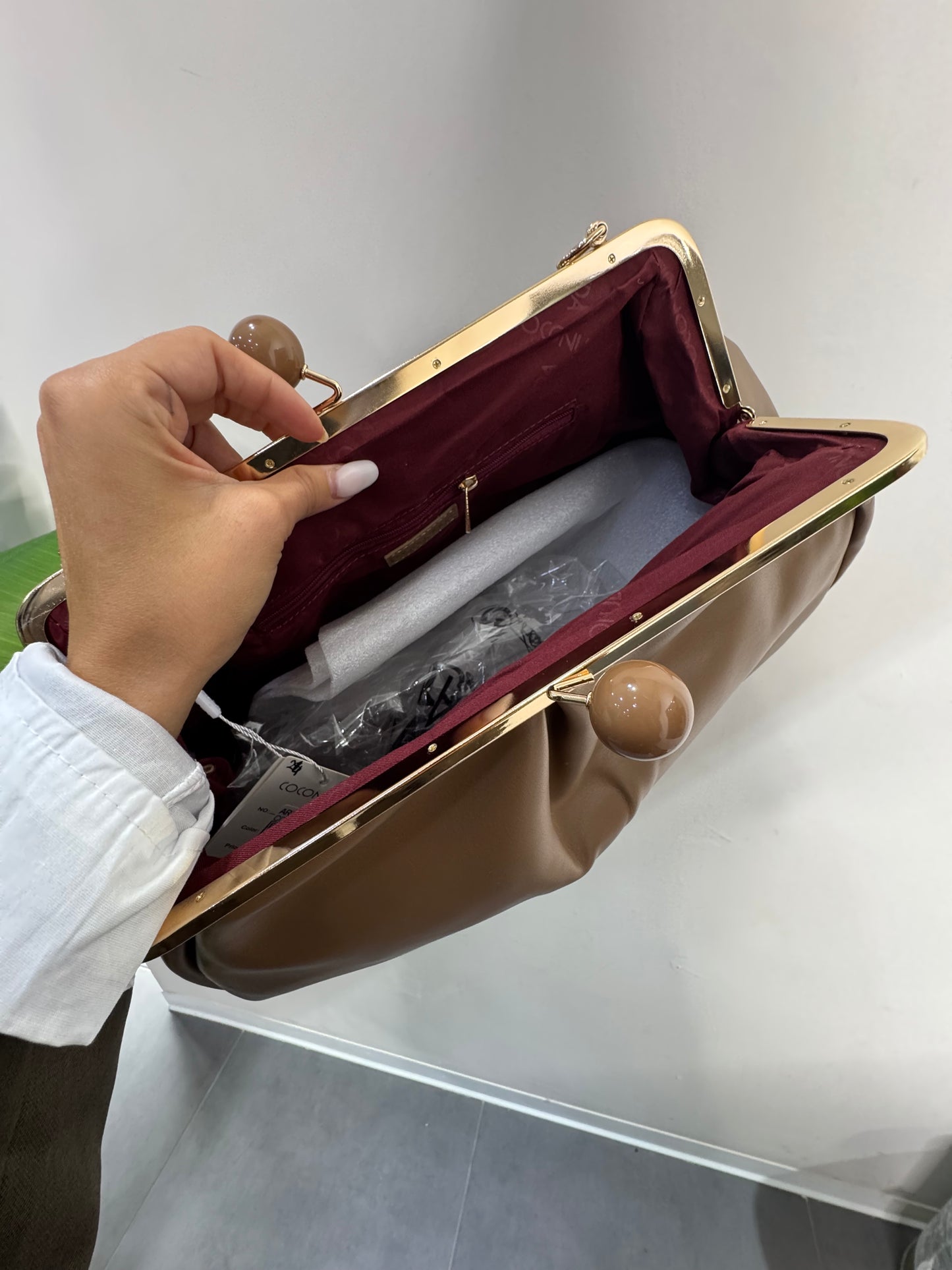 Clutch big size