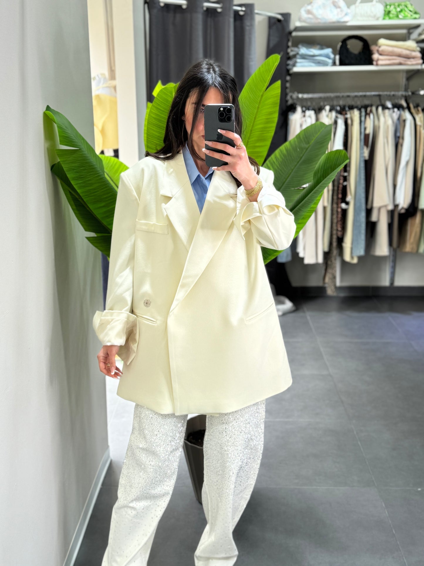 Blazer Avery