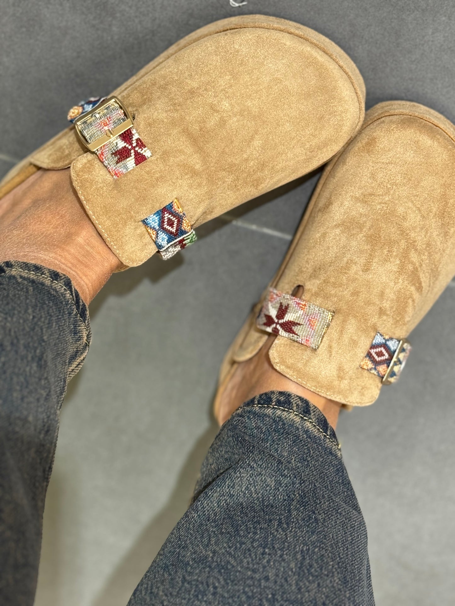 Sabot camel