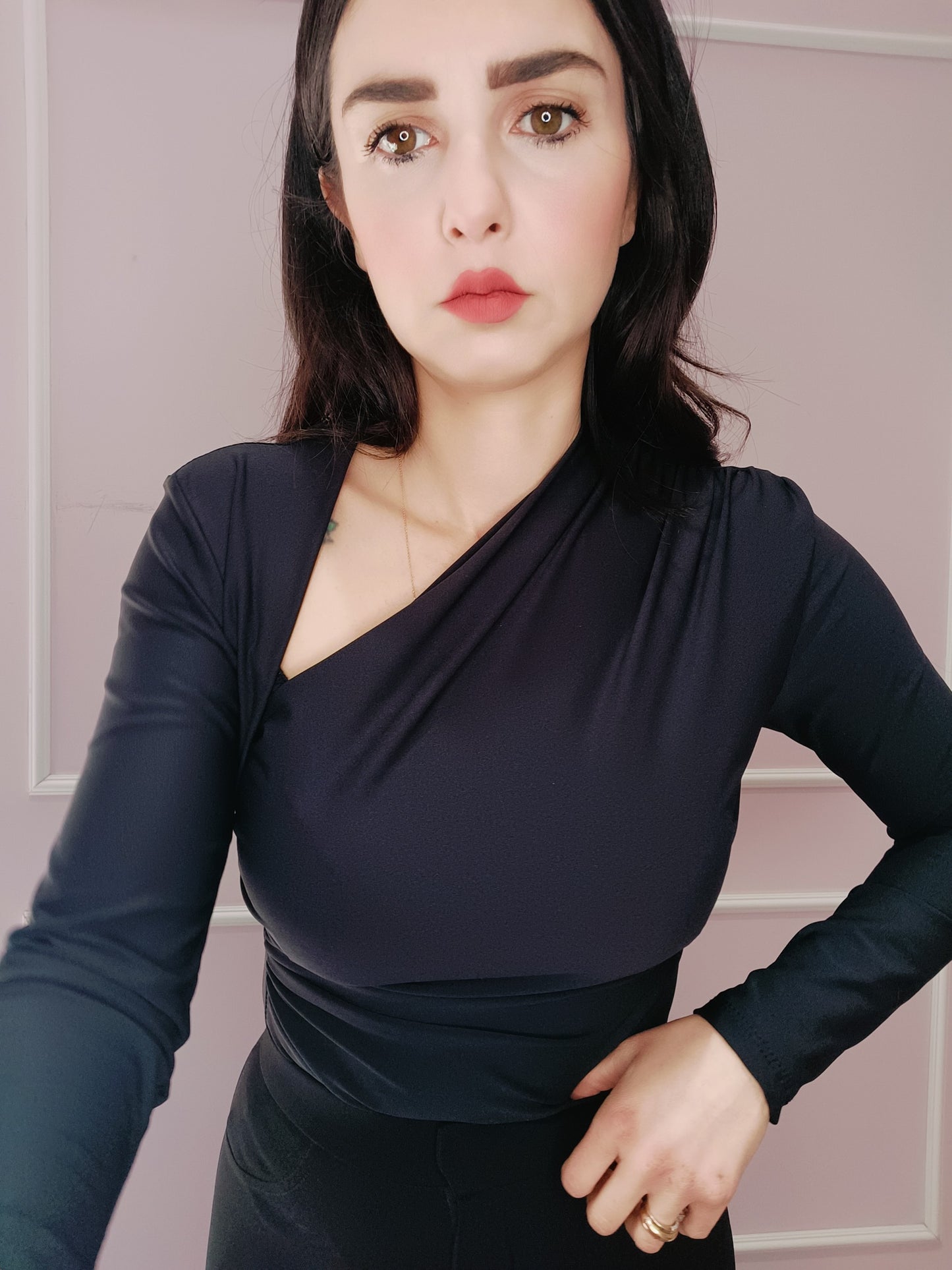 Body Off Shoulder Neckline