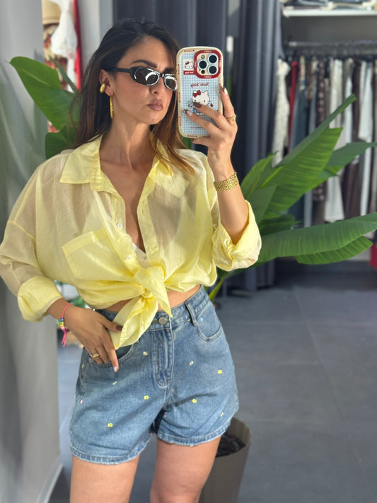 Camicia semivelata