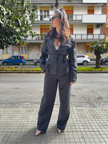 Tailleur Megan.