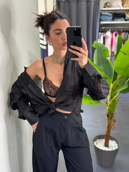 Camicia semivelata