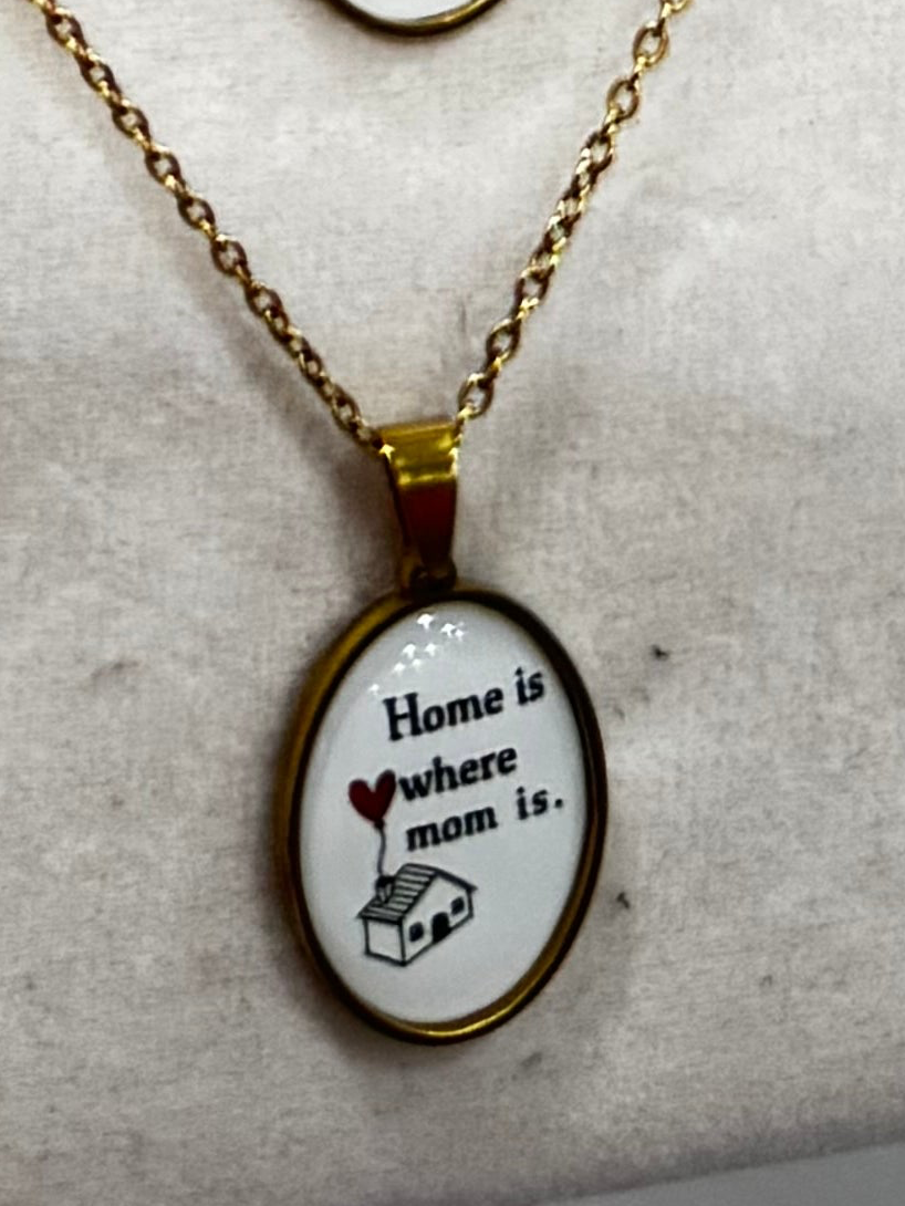 Collana ciondolo scritta