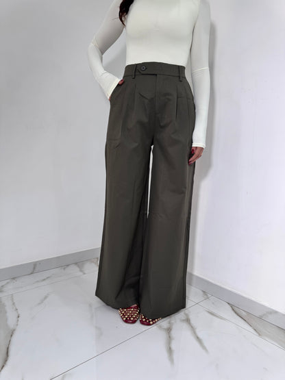 Pantalone Sonia kaki