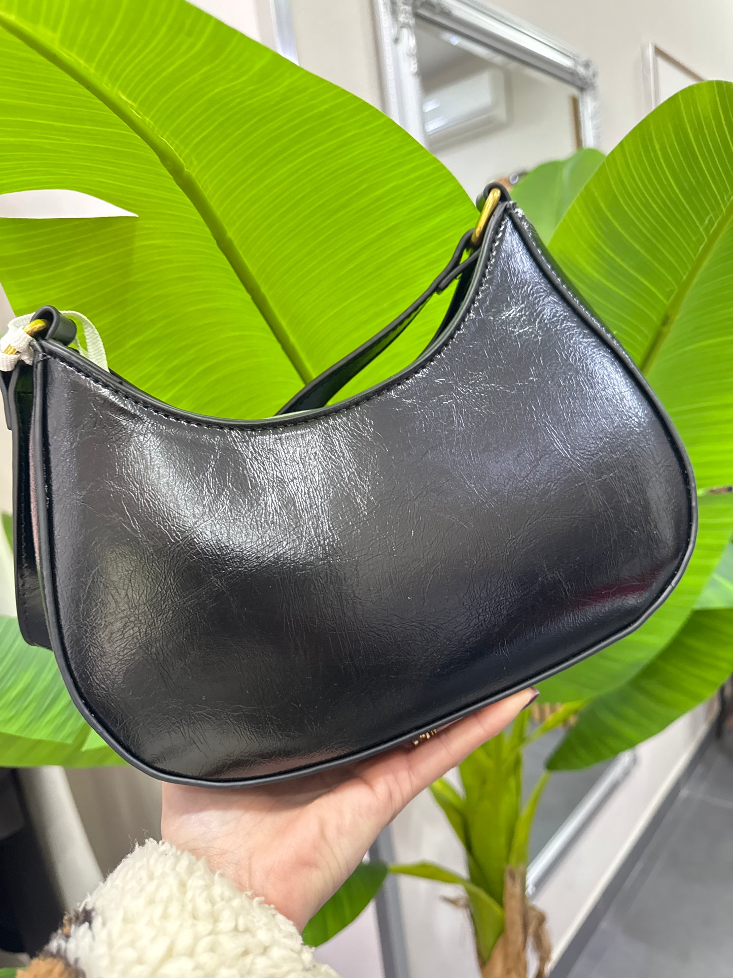Borsa Lola