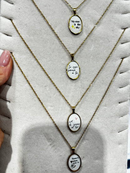 Collana ciondolo scritta