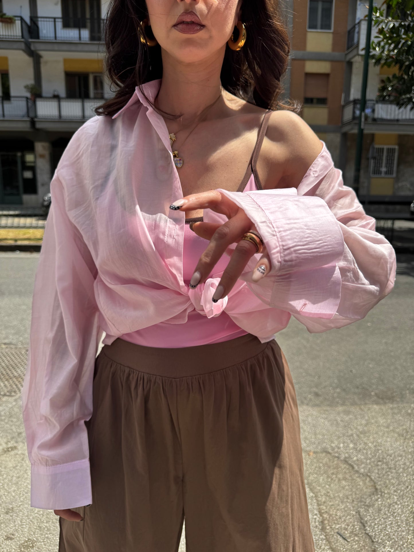Camicia semivelata