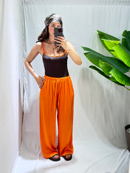 Pantaloni saten